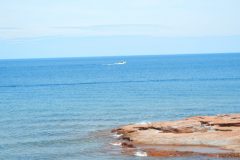 Monticello-Boats-heading-back-to-Naufrage-scaled
